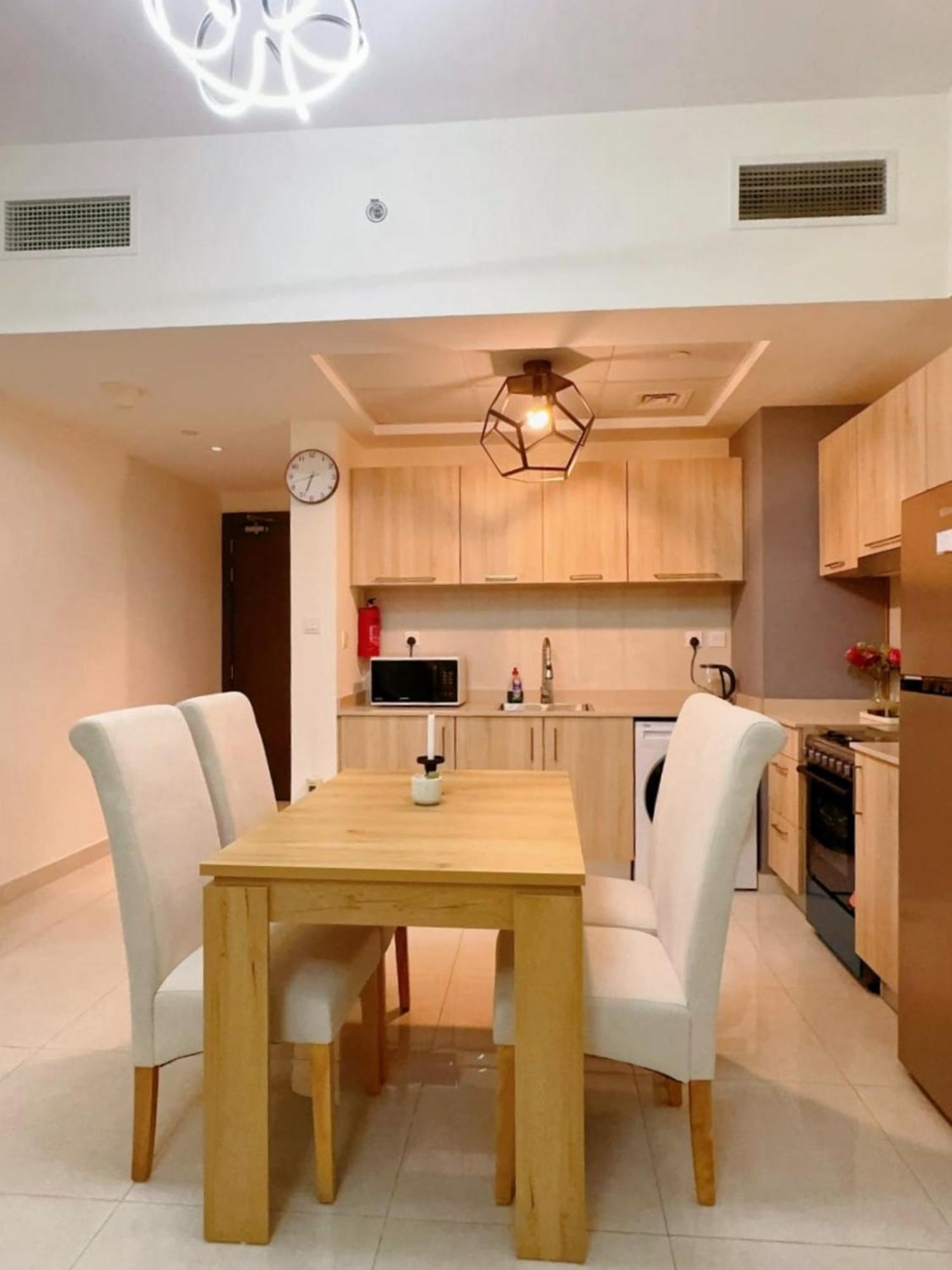 Comfort Cozy Living Ag Tower Business Bay Apartment Dubai