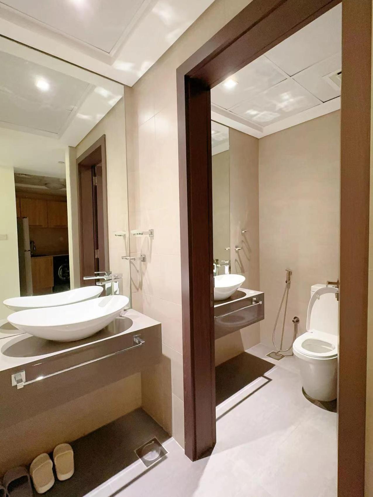 Апартаменти Comfort Cozy Living Ag Tower Business Bay